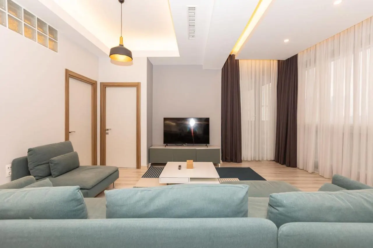 Mdern And Spacious A Istanbul Apartment